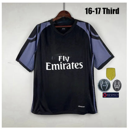 Retro Real Madrids Soccer Jerseys GUTI Ramos SEEDORF CARLOS RONALDO ZIDANE RAUL Vintage 1984-2024 Football Shirt FIGO Long Sleeve Shorts 11 12 13 14 15 16 17 Men Jerseys